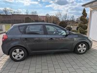 Gebraucht Kia Ceed LX 109 PS (80 kW) 2009 Grau Kleinwagen