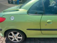 Gebraucht Peugeot 206 CC 109 PS (80 kW) 2001 Grün Cabrio