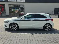 Gebraucht Mercedes A180 122 PS (89 kW) 2015 Weiß Limousine