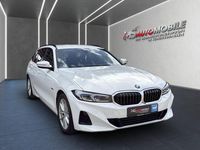 Gebraucht BMW 330e Sport Line 292 PS (214 kW) 2022 Weiß Kombi