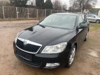 Gebraucht Skoda Octavia Ambiente 122 PS (89 kW) 2011 Schwarz Kombi
