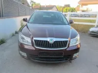 Gebraucht Skoda Octavia Family 152 PS (111 kW) 2012 Rot Limousine