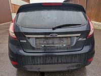 Gebraucht Ford Fiesta Titanium 101 PS (74 kW) 2016 Blau Kleinwagen