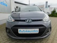 Gebraucht Hyundai i10 Style 87 PS (63 kW) 2016 Grau Kleinwagen