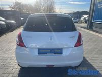 Gebraucht Suzuki Swift X-TRA 94 PS (69 kW) 2016 Weiß Limousine