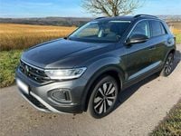 Gebraucht VW T-Roc Move 150 PS (110 kW) 2023 Grau SUV