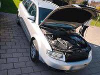 Gebraucht Audi A4 Basis 131 PS (96 kW) 2002 Silber Kombi