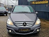 Gebraucht Mercedes B200 136 PS (100 kW) 2010 Grau Van / Kleinbus