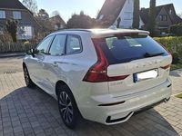 Gebraucht Volvo XC60 Plus 197 PS (144 kW) 2023 Weiß SUV
