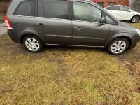 Gebraucht Opel Zafira Family 125 PS (91 kW) 2011 Grau Van / Kleinbus