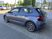 Gebraucht VW Polo Life 95 PS (69 kW) 2024 Rauchgrau (metallic) Kleinwagen