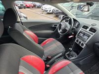 Second-hand VW Polo 90 CP (66 kW) 2012 Roșu Hatchback