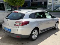 Gebraucht Renault Mégane III Dynamique 110 PS (80 kW) 2011 Silber Limousine