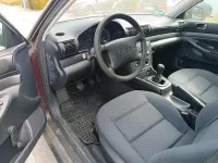 Używany Audi A4 101 KM (74 kW) 1995 Czerwony Sedan/Limuzyna