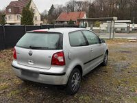 Gebraucht VW Polo 60 PS (44 kW) 2003 Silber Kleinwagen