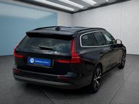 Gebraucht Volvo V60 Core 163 PS (119 kW) 2024 Schwarz Kombi