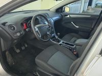 Gebraucht Ford Mondeo 125 PS (91 kW) 2013 Silber Kombi