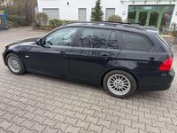 Gebraucht BMW 318 143 PS (105 kW) 2009 Schwarz Kombi