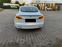 Gebraucht Tesla Model 3 Standard Range 225 kW (306 PS) 2020 Weiß Limousine