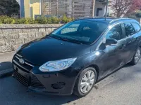 Usado Ford Focus Trend 116 CV (85 kW) 2013 Negro Berlina