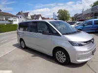 Gebraucht VW Multivan Life 150 PS (110 kW) 2024 Reflexsilber Van / Kleinbus