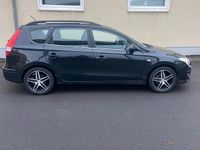 Gebraucht Hyundai i30 109 PS (80 kW) 2010 Schwarz Kombi