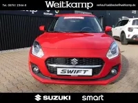 Gebraucht Suzuki Swift Comfort 83 PS (61 kW) 2023 Solid fervent red (znb) Kleinwagen