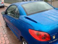 gebraucht Peugeot 206 CC Cabrio