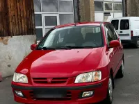 Gebraucht Mitsubishi Space Star 82 PS (60 kW) 2001 Rot Van / Kleinbus