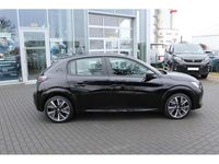 Gebraucht Peugeot e-208 Active 100 kW (136 PS) 2021 Perla nera schwarz Kleinwagen