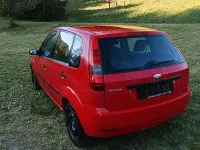 Second-hand Ford Fiesta 59 CP (43 kW) 2005 Roșu Hatchback