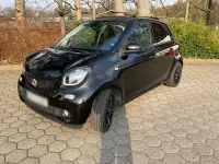 Używany Smart ForFour Prime 71 KM (52 kW) 2016 Czarny Hatchback