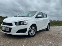 Second-hand Chevrolet Aveo 97 CP (71 kW) 2012 Alb Hatchback