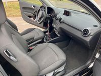 Second-hand Audi A1 86 CP (63 kW) 2012 Negru Hatchback