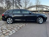 Gebraucht Audi A4 Sport 150 PS (110 kW) 2018 Schwarz Kombi