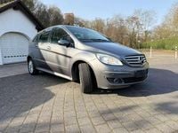 Gebraucht Mercedes B200 Edition 136 PS (100 kW) 2009 Grau Van / Kleinbus