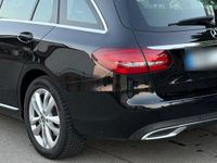 Gebraucht Mercedes C220 194 PS (142 kW) 2020 Schwarz Kombi