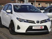 Gebraucht Toyota Auris Cool 99 PS (72 kW) 2013 Weiß Limousine