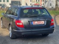 Gebraucht Mercedes C180 156 PS (114 kW) 2014 Grau Kombi