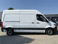Gebraucht Mercedes Sprinter 114 PS (83 kW) 2023 Arktikweiß Van