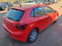 Gebraucht VW Polo Trendline 65 PS (47 kW) 2019 Rot Kleinwagen