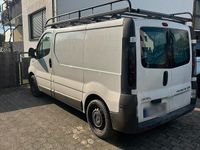 Gebraucht Opel Vivaro 101 PS (74 kW) 2004 Weiß Van / Kleinbus