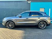 Gebraucht Porsche Cayenne Chrono 340 PS (250 kW) 2020 Grau SUV