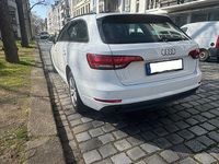 Gebraucht Audi A4 Comfort 122 PS (89 kW) 2016 Weiß Kombi