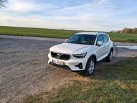 Gebraucht Volvo XC40 Core 163 PS (119 kW) 2024 Weiß SUV