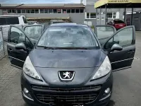 Gebraucht Peugeot 207 Premium 120 PS (88 kW) 2012 Grau Kleinwagen
