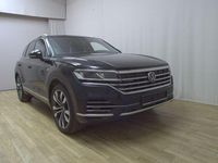 Gebraucht VW Touareg Elegance 381 PS (280 kW) 2022 Deep black perleffekt (metallic) SUV