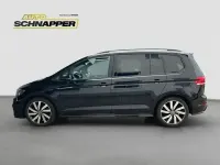 Gebraucht VW Touran Highline 150 PS (110 kW) 2023 Schwarz Van / Kleinbus