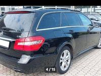Gebraucht Mercedes E220 Avantgarde 170 PS (125 kW) 2012 Schwarz Limousine