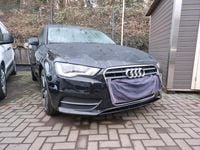 Gebraucht Audi A3 105 PS (77 kW) 2014 Schwarz Kleinwagen